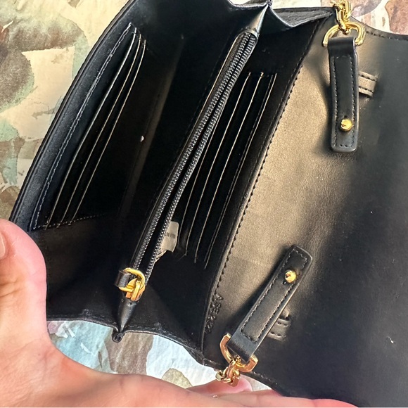 Marc Jacobs wallet on chain - Picture 2 of 4